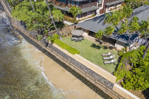 Oceanfront Home Located along the Beautiful Gold Coast of Oahu