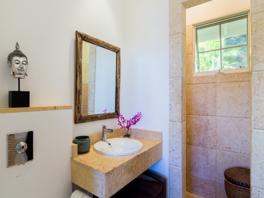 Bungalow Bath