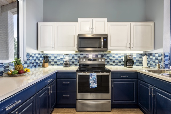 Upgraded kitchen with everything you could need to prepare your favorite meals while in Hawaii!