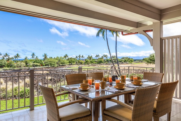 Ocean view al fresco dining in paradise