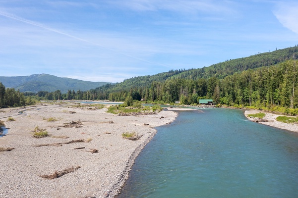 Take a walk to the river. The beauty of Nooksack River waters blended with the lush greenery. This is a perfect spot for outdoor adventures!