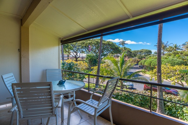 Spacious lanai surrounded by lush resort grounds