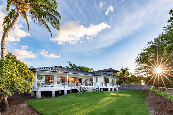 House is steps away from Puako Beach with direct access to the Bay for early morning snorkeling adventures.