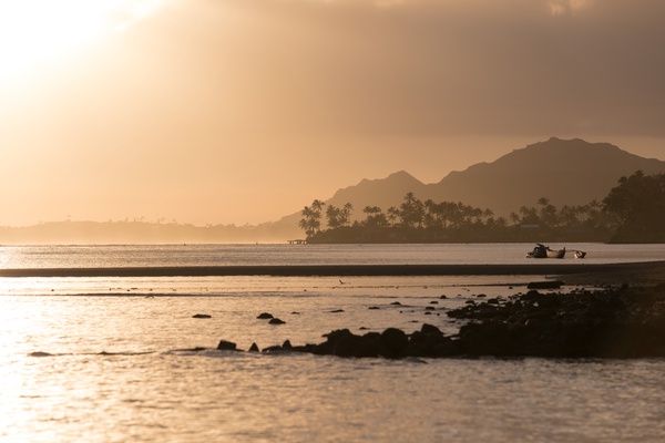 Views of Diamond Head during sunset.