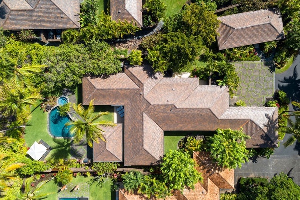 Bird’s eye view showcasing the layout of the home, including the detached guest suite (upper right)