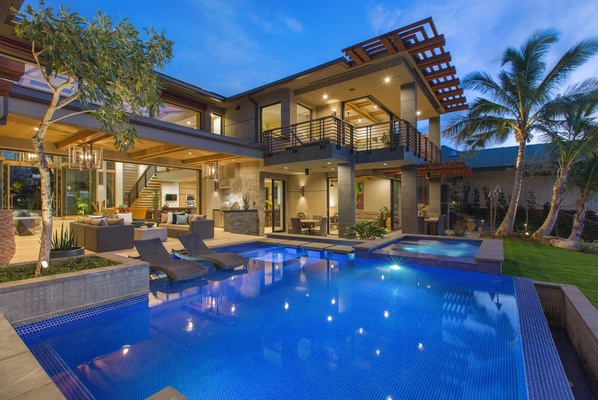 Pool courtyard.