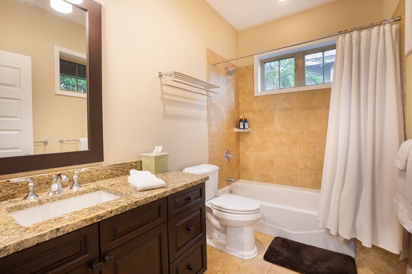 Guest bath with tub