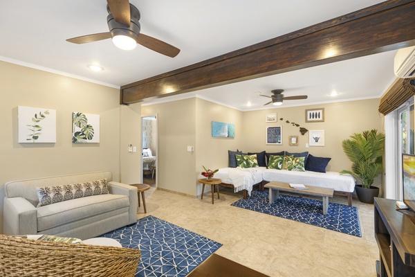 Bonus room with twin sleeper sofa and twin day beds