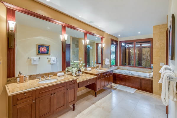 Downstairs Primary Bath w/ Dual Vanity, Luxurious Soaking Tub, Glass Shower & Bonus Bamboo Enclosed Outdoor Shower