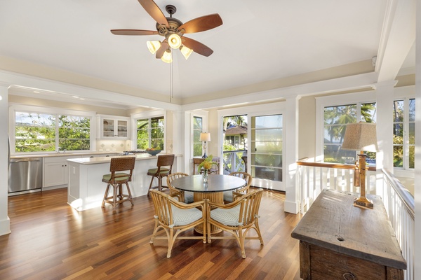 Carriage House living/dining area