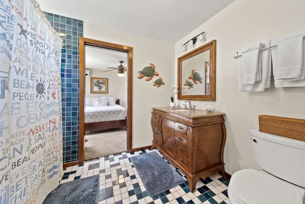 Guest Bedroom 2 Jack-and-Jill bath