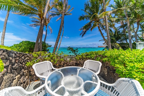 A nice spot to sip your morning coffee and have meaningful conversations