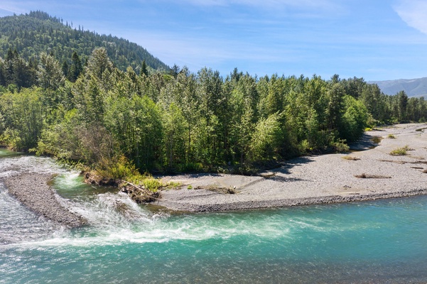 The beauty of Nooksack River waters blended with the lush greenery. This is a perfect spot for outdoor adventures! Be delighted by the abundance of local hikes and biking trails surrounding the area.