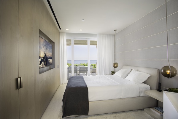 Fisher Island 15611
