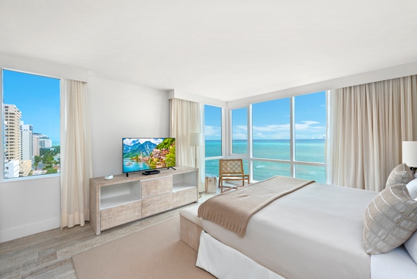1 Hotel & Homes 1219