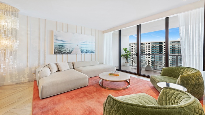 W South Beach 1215
