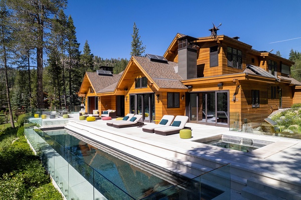 Luxury River Retreat