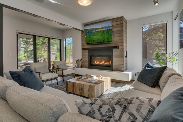 Modern Mountain at Palisades