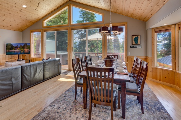 Treetop Lodge