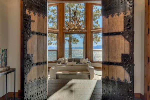 Shimmering Shores - Lakefront