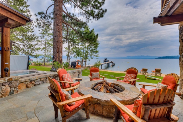 Stone Crest Estate - Lakefront