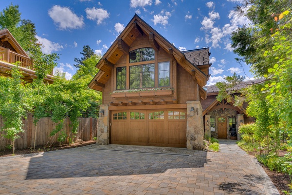 Carnelian Haus - Lakefront
