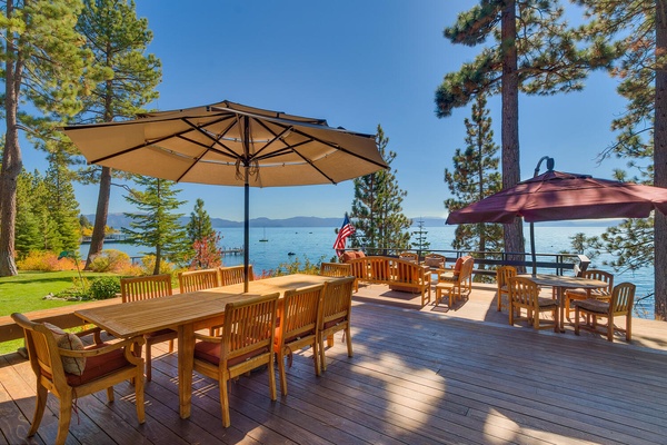 Lakeside Grove - Lakefront