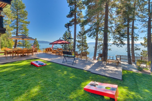 Lakeside Grove - Lakefront