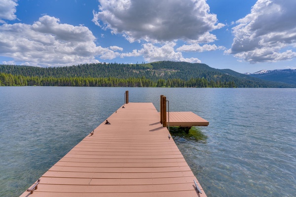 Donner Lake Dreams - Lakefront