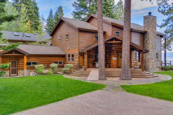 Sugar Pine Chalet - Lakefront