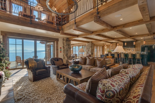 Stone Crest Estate - Lakefront