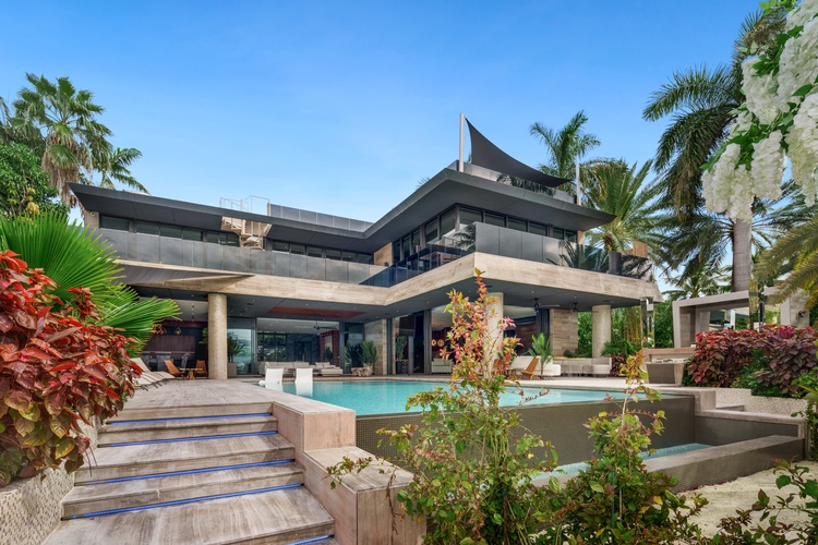 Villa Palm Island - Luxury Rentals Miami Beach