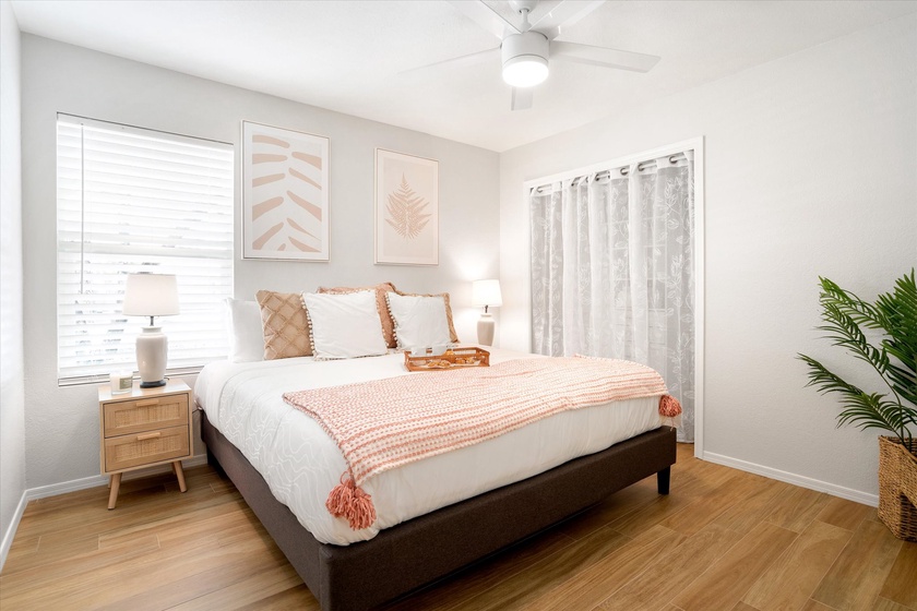 The Seaside Bohemian - Queen bedroom