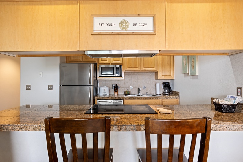 Breakfast Bar, Kitchen