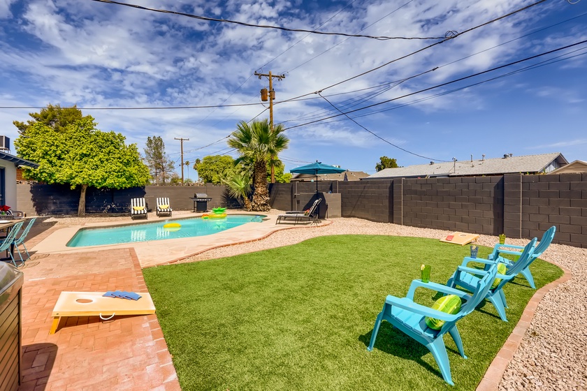 Spacious yard area fun for all