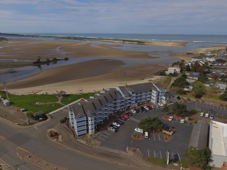 Waters Edge 309 1 Bedroom Condo in Lincoln City, OR