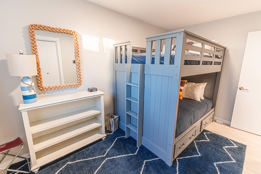 Main level double full bunk bed room