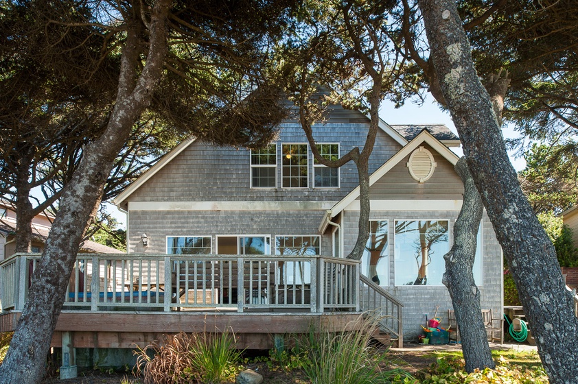 Sheltering Pines 4 Bedroom House in Depoe Bay, OR