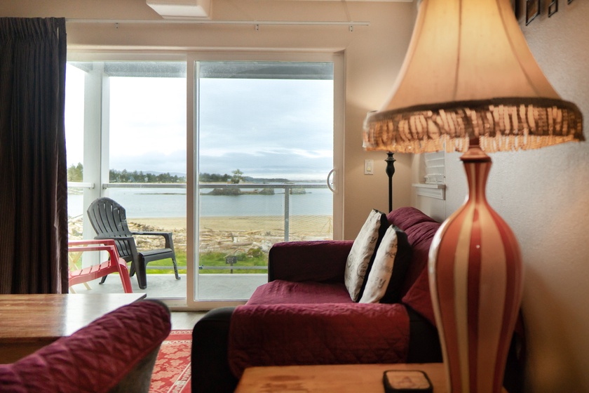 Waters Edge 207 2 Bedroom Condo in Lincoln City, OR