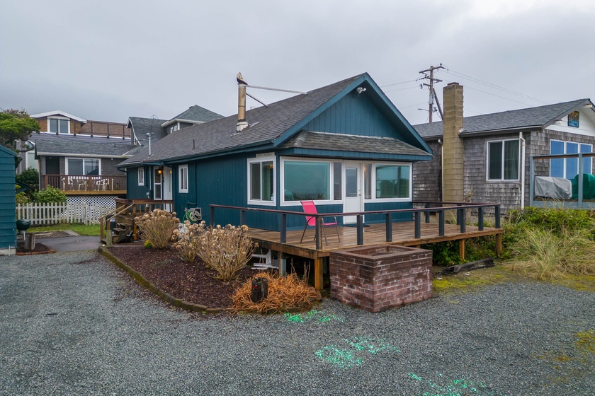 Beachside Bungalow 2 Bedroom House in Rockaway Beach, OR
