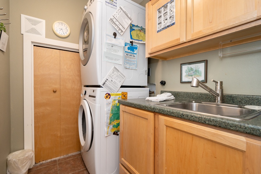 Siletz Bay Beach House 4 Bedroom House in Lincoln City, OR