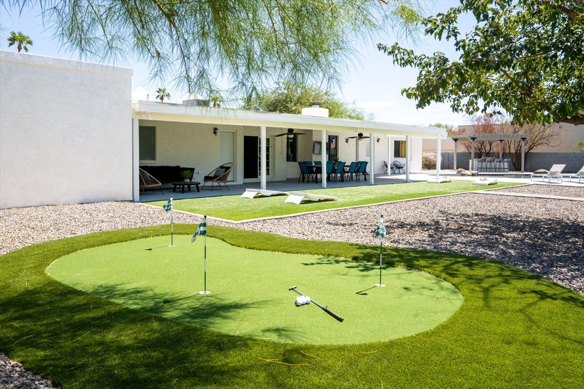 See our putting green area to work on your short game!