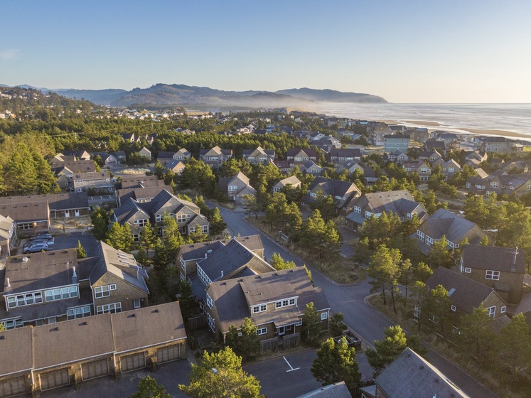 B Haven 3 Bedroom Townhouse in Pacific City, OR