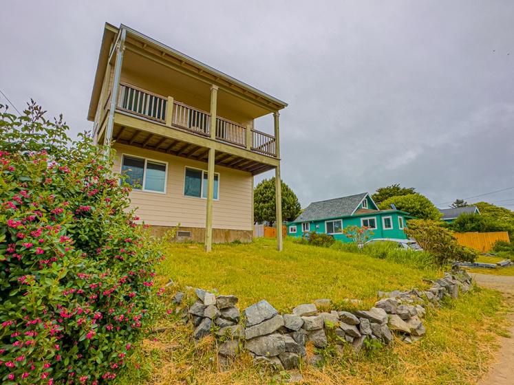 High Tide at Nye Beach 2 Bedroom House in Newport, OR