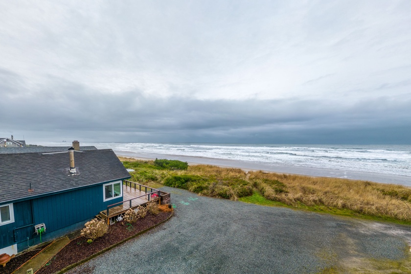 Beachside Bungalow 2 Bedroom House in Rockaway Beach, OR