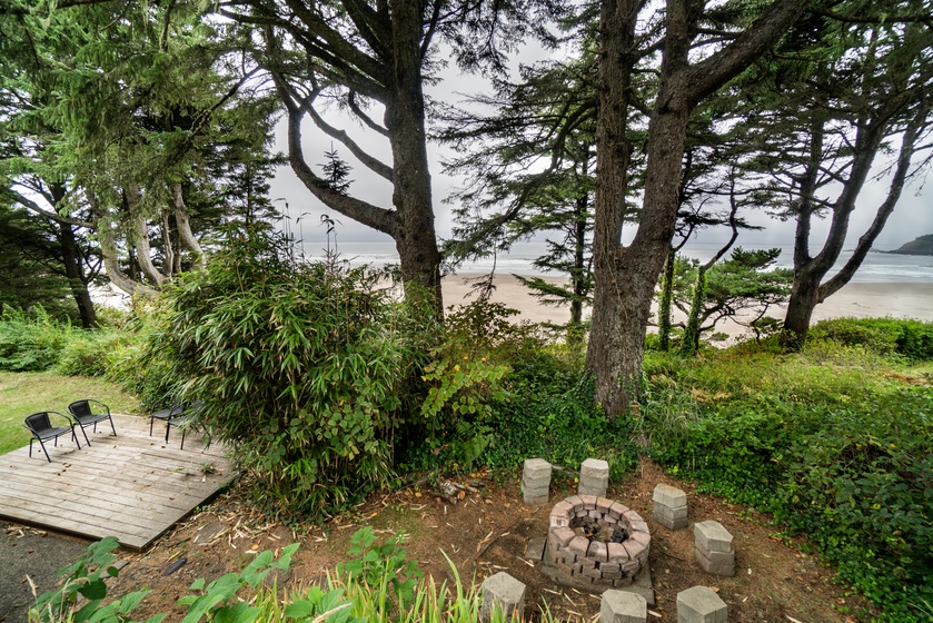 Agate Beach Oceanfront Lodge | 4 Bedroom House in Newport, OR