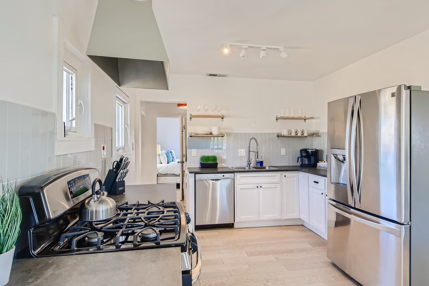 The Cosmopolitan Cottage 2 Bedroom Vacation Rental in Phoenix, AZ