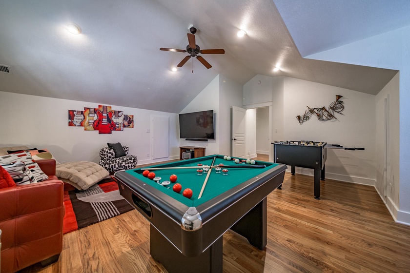 Game Room, Bumper Pool, Foosball, 75" TV