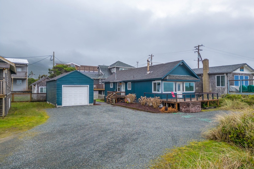 Beachside Bungalow 2 Bedroom House in Rockaway Beach, OR