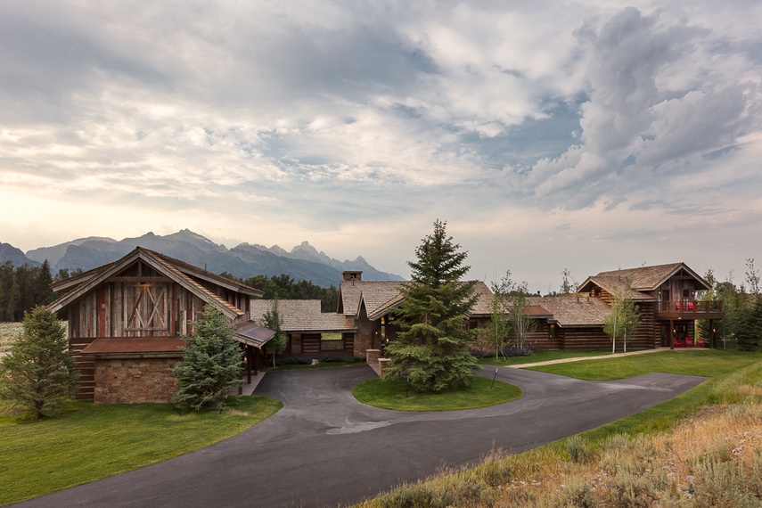 Front Exterior - Northern Exposure - Jackson, WY - Luxury Villa Rental